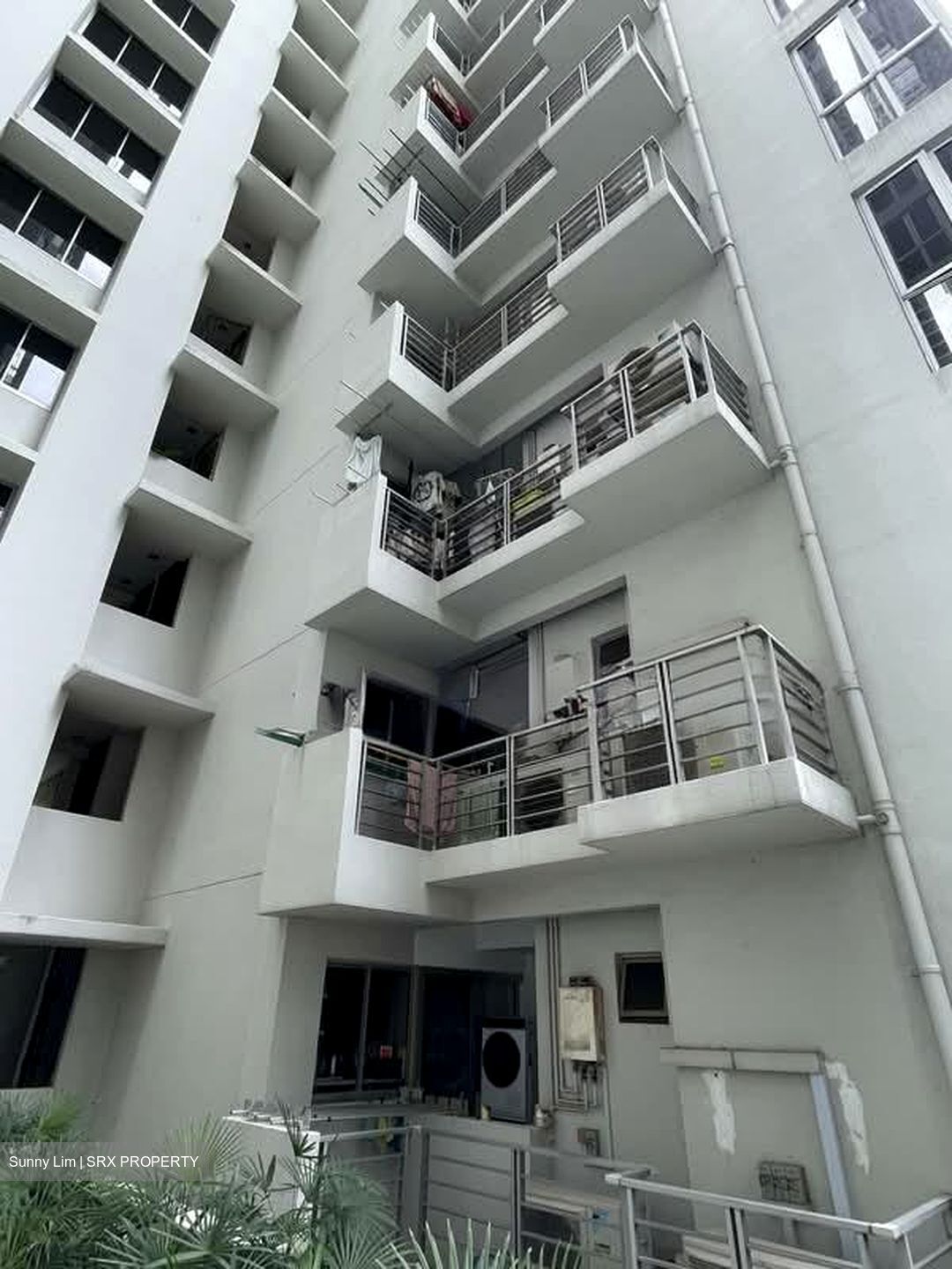 Grandeur 8 (D20), Condominium #581522271